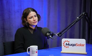 Çka është autizmi, shenjat e hershme e trajtimi multidisiplinar – psikologia Deva flet në podcastin “Shëndeti në rend të parë”