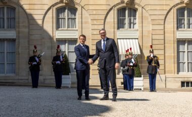 Macron – Vuçiqit: Normalizimi i marrëdhënieve Kosovë-Serbi, kusht thelbësor për integrimin në BE