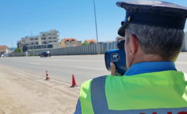 Policia e Kosovës shqipton 1,966 tiketa trafiku në 24 orët e fundit