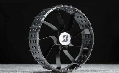 Bridgestone zbulon rrotat metalike për “roverët hënor”