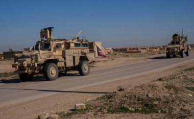 SHBA-ja largon trupat nga Siria – shfaqjen pamjet e tërheqjes së ushtrisë