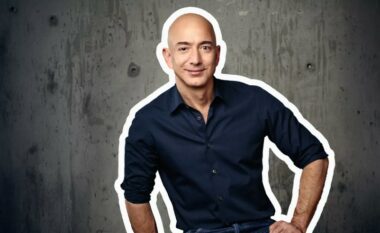 Jeff Bezos “mbështet fshehurazi” prodhuesin e EV-ve që të ndërtojë një kamionçinë prej 25 mijë dollarësh