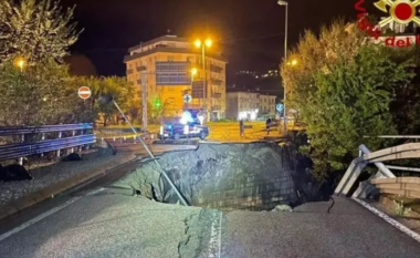 Babë e bir, njëri i vdekur tjetri i humbur pasi vetura e tyre ra në një gropë në Itali