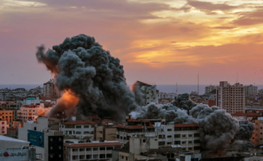 Izraeli po vazhdon sulmet në Gaza, nuk ka përparim në negociatat e armëpushimit