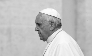 Kush do të jetë Papa i ri? Përmenden disa emra
