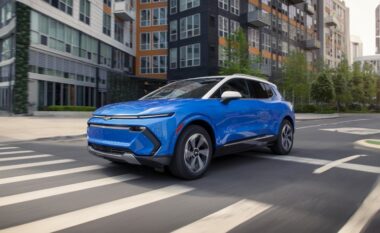 Shitjet e automjeteve elektrike në SHBA rriten tremujorin e parë të 2025, por bie dominimi i Tesla-s