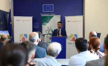 Arti si zë për të drejtat pronësore: Ekspozitë e veçantë nga artistët e komuniteteve Rom, Ashkali dhe Egjiptian