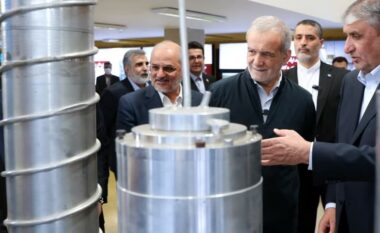 Dilema e Trumpit për programin bërthamor të Iranit: Ta verifikojë apo ta shkatërrojë?