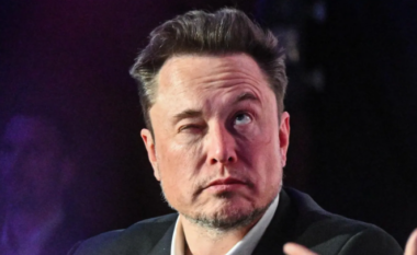 “Xhaxhi Elon nga ferri, njeriu më i bezdisshëm”, ekipi i Trumpit shpërthen kundër miliarderit