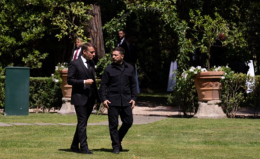 Macron: Zelensky pranoi një armëpushim pa kushte