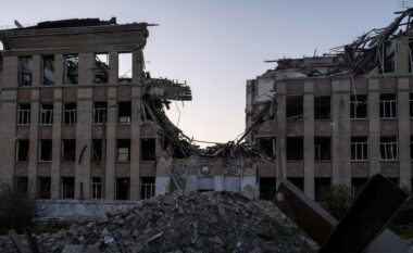 Ukraina dhe Rusia me akuza reciproke për thyerje të armëpushimit