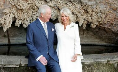 Mbreti Charles dhe Mbretëresha Camilla festojnë 20-vjetorin e martesës me fotografi të veçanta nga Italia