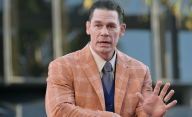 John Cena e pranon se ka bërë mbjelljen e flokëve: Më keni bullizuar
