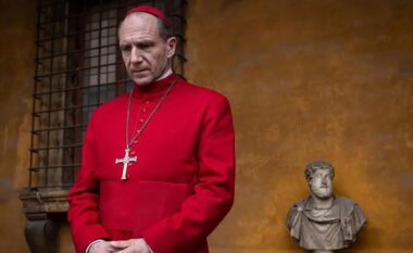 Si duket procesi i zgjedhjes së një Pape të ri? Filmi “Conclave” ofron një pasqyrë të procedurës misterioze të kësaj çështje