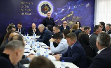 Formimi i institucioneve – AAK mblidhet sot për të diskutuar hapat e ardhshëm