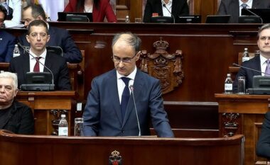 I nominuari për kryeministër të Serbisë vazhdon me avazin e vjetër, duke ëndërruar për Kosovën