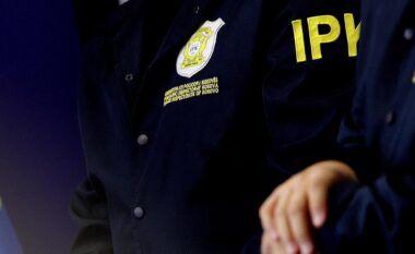 Dy policë në Pejë arrestohen për ryshfet – IPK kërkon suspendimin e tyre