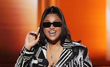 Fituesja e “Grammy”, Jazmine Sullivan zbulon se abortoi në ditëlindjen e saj