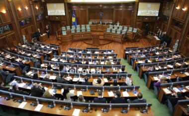 Dështimi i konstituimit të Kuvendit, analistët: Imazh i keq për Kosovën