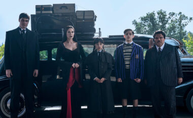 Është publikuar traileri për sezonin e dytë të serialit “Wednesday”, i cili theu rekordin e shikueshmërisë në Netflix