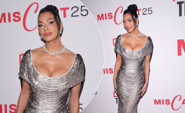 Nicole Scherzinger shkëlqen në Gala në New York me një fustan argjendi mahnitës