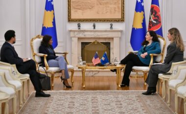 “Tendencat e vazhdueshme të Serbisë për destabilizimin e Kosovës”, Osmani u takua me të ngarkuarën me punë të ambasadës amerikane, Anu Prattipati