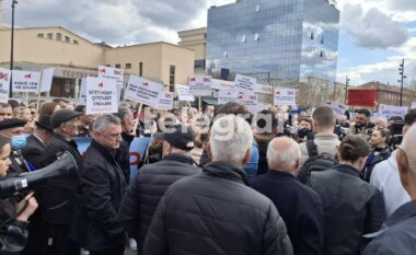 Përfundon protesta kundër shtrenjtimit të energjisë elektrike, kërkohet anulimi i vendimit të paralajmëruar
