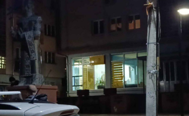 Pas shpërthimit në objektin e postës në Zveçan, banorët janë evakuuar për një kohë