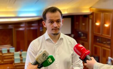 Cakolli nga KDI: LVV-së i takon kandidatura për kryetar Kuvendi, deputetët s’janë të obliguar të votojnë “pro”