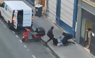 Tentim-rrëmbimi në qendër të Parisit trondit kalimtarët, u përpoqën ta futin vajzën e një burri të fuqishëm në furgon – shpëtoi mrekullisht