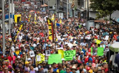 Gjykata Supreme i lejon Trumpit të deportojë 350 mijë venezuelas