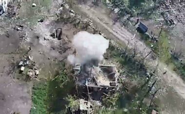 Njësia Phoenix e ukrainasve godet rëndë me dronë ushtarët rusë në Kharkiv