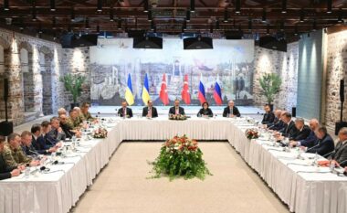 Ukraina dhe Rusia do të zhvillojnë raundin e dytë të bisedimeve në Stamboll të hënën