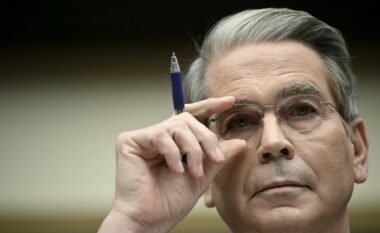 Sekretari amerikan i Thesarit thotë se e konsideron Putinin kriminel lufte