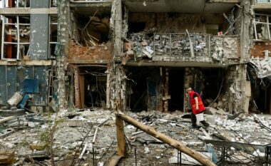 Kryeqyteti ukrainas nën sulm masiv, dronët rusë bombardojnë Kievin