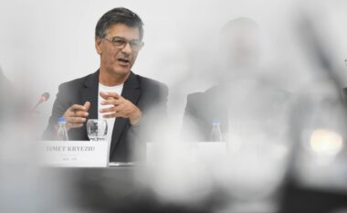 Kryeziu kritikon VV-në dhe LDK-në: Loja me letra nuk është zgjidhje për krizën