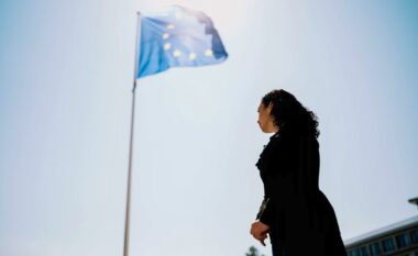 Presidentja Osmani në Ditën e Evropës: Të hiqen masat ndaj Kosovës, të ndalen politikat akomoduese ndaj Serbisë