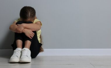 Pesë zakone prindërore që mund të shkaktojnë trauma tek fëmijët