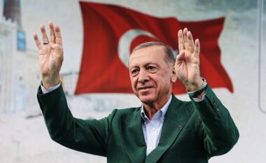 “Familja është thesari më i vlefshëm”, Erdogan flet për mbrojtjen e familjes si mision jetik