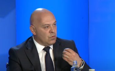 Gjini reagon pas arrestimit të katër zyrtarëve komunalë në Gjakovë: Prokuroria të sqarojë për çfarë po akuzohen