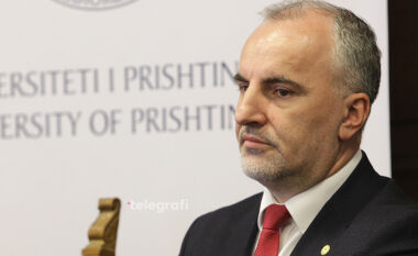 “U avancua, edhe pse kishte konflikt interesi”, UP: Këshilli i Etikës rrëzoi pretendimet e profesor Enver Hasanit ndaj rektorit Hajrullahu