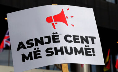 Grupi qytetar “Asnjë cent më shumë” sot dorëzon padi kundër ZRRE-së për rritjen e tarifave të energjisë