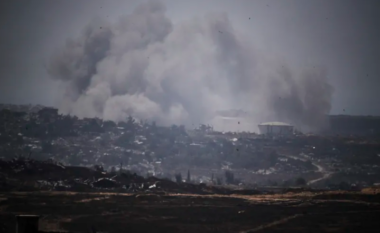 Të paktën 60 persona humbën jetën në sulmet izraelite në Gaza