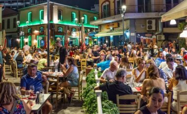 Sektori i turizmit në Greqi “në garë për të gjetur 80,000 punëtorë” ndërsa afrohet sezoni i verës