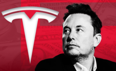 Bordi i Tesla kërkon një CEO të ri?