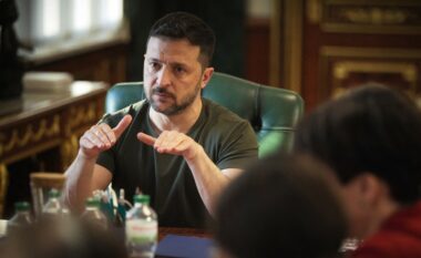 Ukraina nuk mund të garantojë sigurinë në “paradën e Luftës së Dytë Botërore” në Moskë, thotë Zelensky