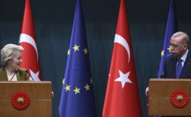 Parlamenti Europian: Anëtarësimi i Turqisë pezull, asnjë përparim që nga viti 2018