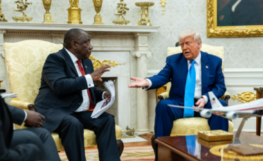 “Më vjen keq që nuk kam aeroplan për t’iu dhënë”, presidenti afrikan thumbon Trumpin për dhuratën që pranoi nga Katari