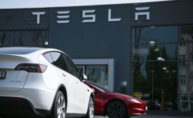 Shitjet e Tesla-s bien në të gjithë Evropën