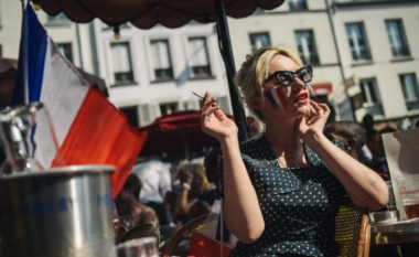 Franca ndalon pirjen e duhanit në shumicën e hapësirave publike